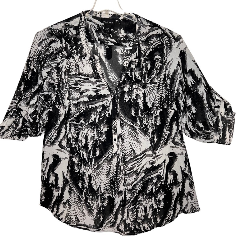 Lane Bryant Blouse Plus Size 22 24 3X Black White Print V Neck Roll Tab Sleeves